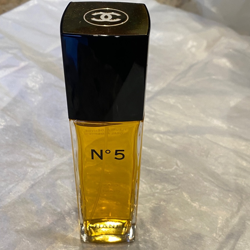 CHANEL N°5 Perfume with Black Cap 100 ml no box . Vintage